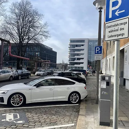 Near Warschauer Platz And Spree River *