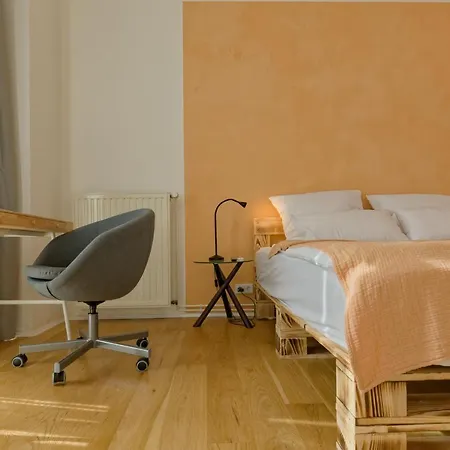 Near Warschauer Platz And Spree River Апартаменты